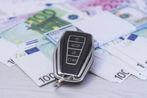 nuova tassa in arrivo per alcuni modelli di auto